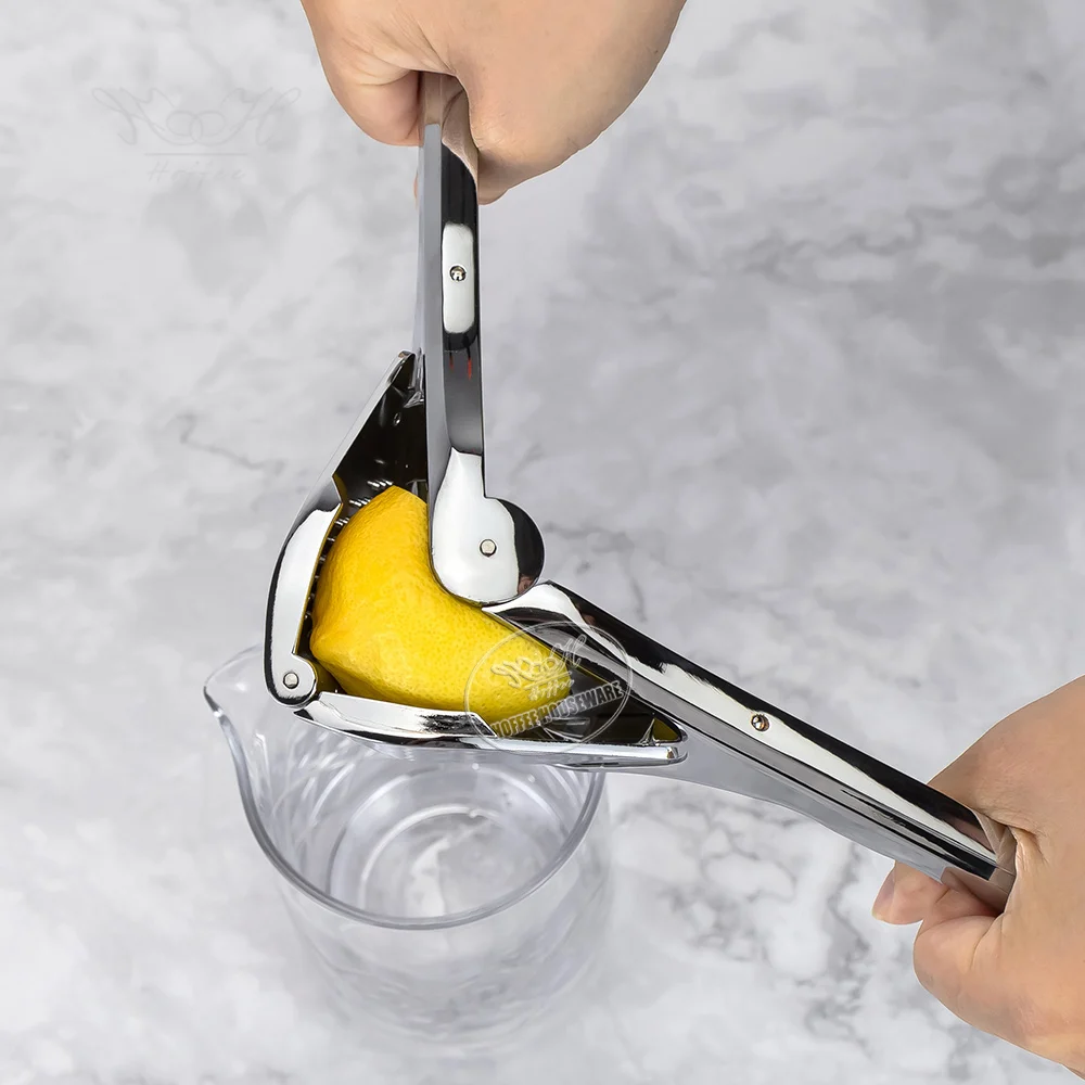Portable Lemon Squeezer - Efficient Manual Citrus Press