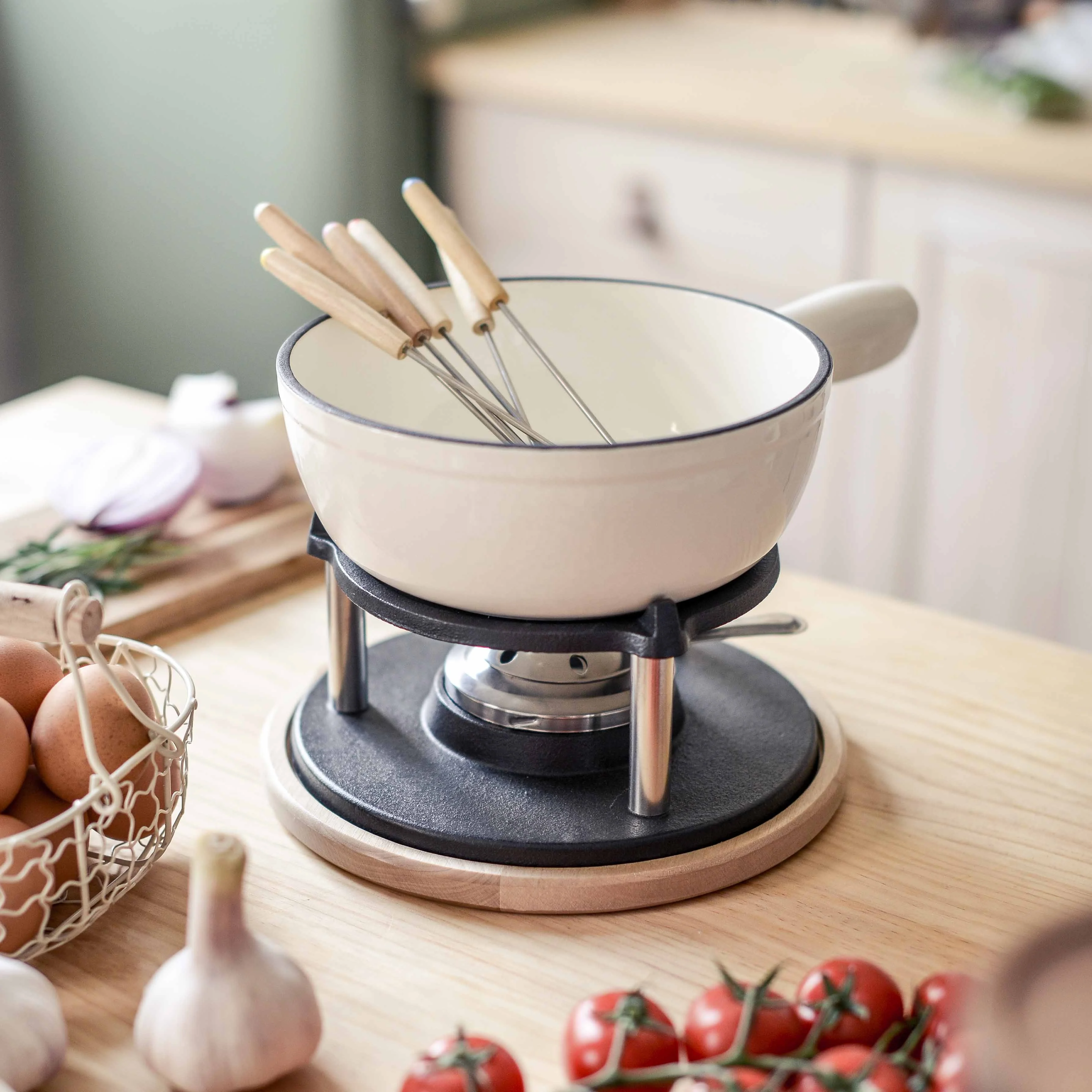 Enamel Cast Iron Fondue Set Cheese Chocolate Fondue Set With Wooden Base