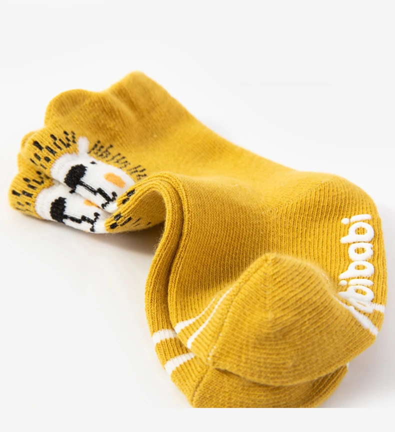 White Anti Skid Grip Knee High Vintage Fuzzy Bamboo Cotton Newborn Baby