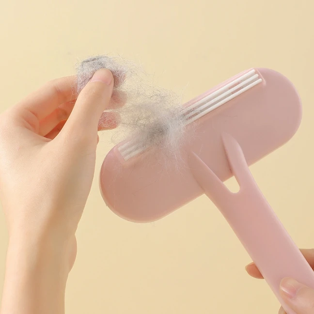 Rotatable Roller Fabric Shaver Lint Brush Remover Comb Lint Clothes Shaver Lint Remover