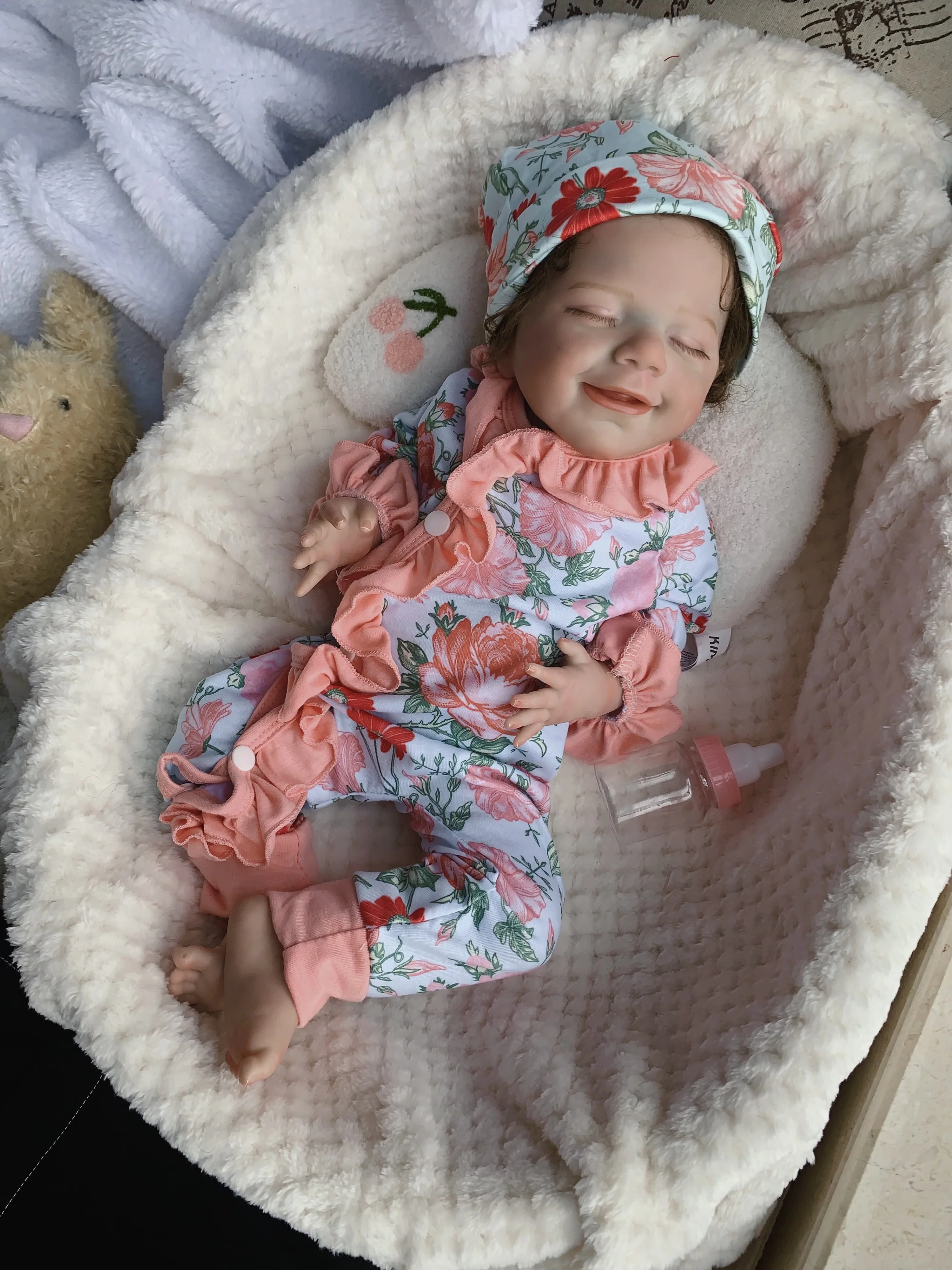 Alibaba.com: Dolls Love Sax Reborn Silicone Baby Doll, lifelike