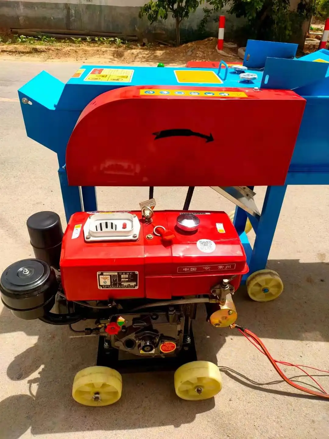 Small Capacity Electric Diesel Animal Feed Hay Grass Chopper And Mini