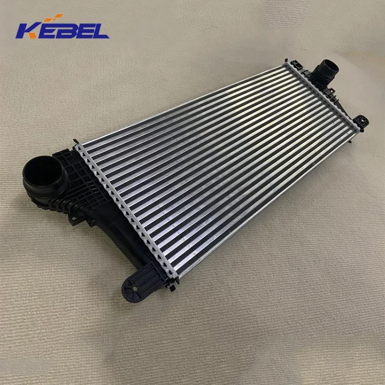 Dijelovi karoserije kvalitetni zrakohladni intercooler OEM 84493634 rashladnik za Chevrolet Malibu 2019 2020