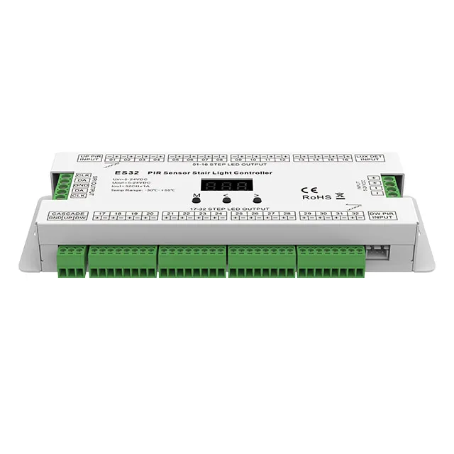 Produktbild von PIR-Treppenlichtsteuerung 32 Kanal – Infrarot-Sensor, Kompatibel Mit WS2811, UCS1903 Uvm., Mit Dämmerungssensor, OLED-Display