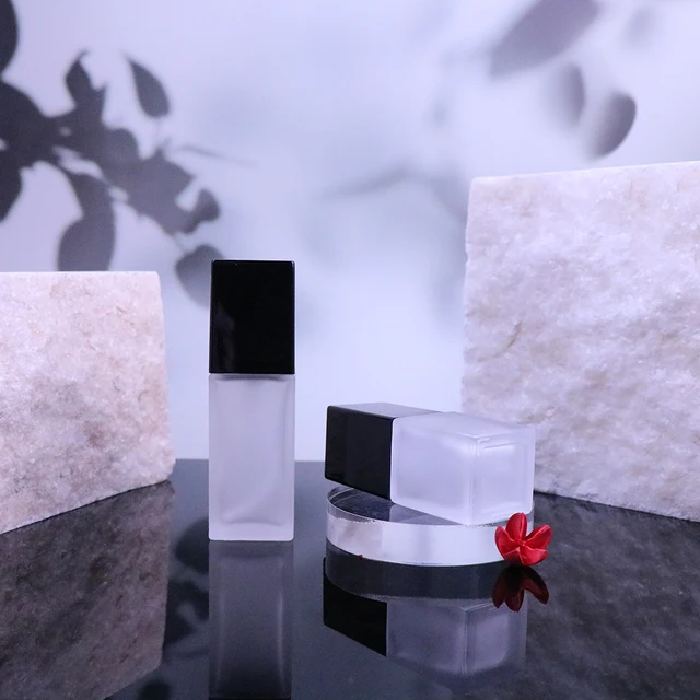 15ml 20ml 30ml 40ml Empty Square Shape Frosted Serum Empty Lotion Pump Bottles