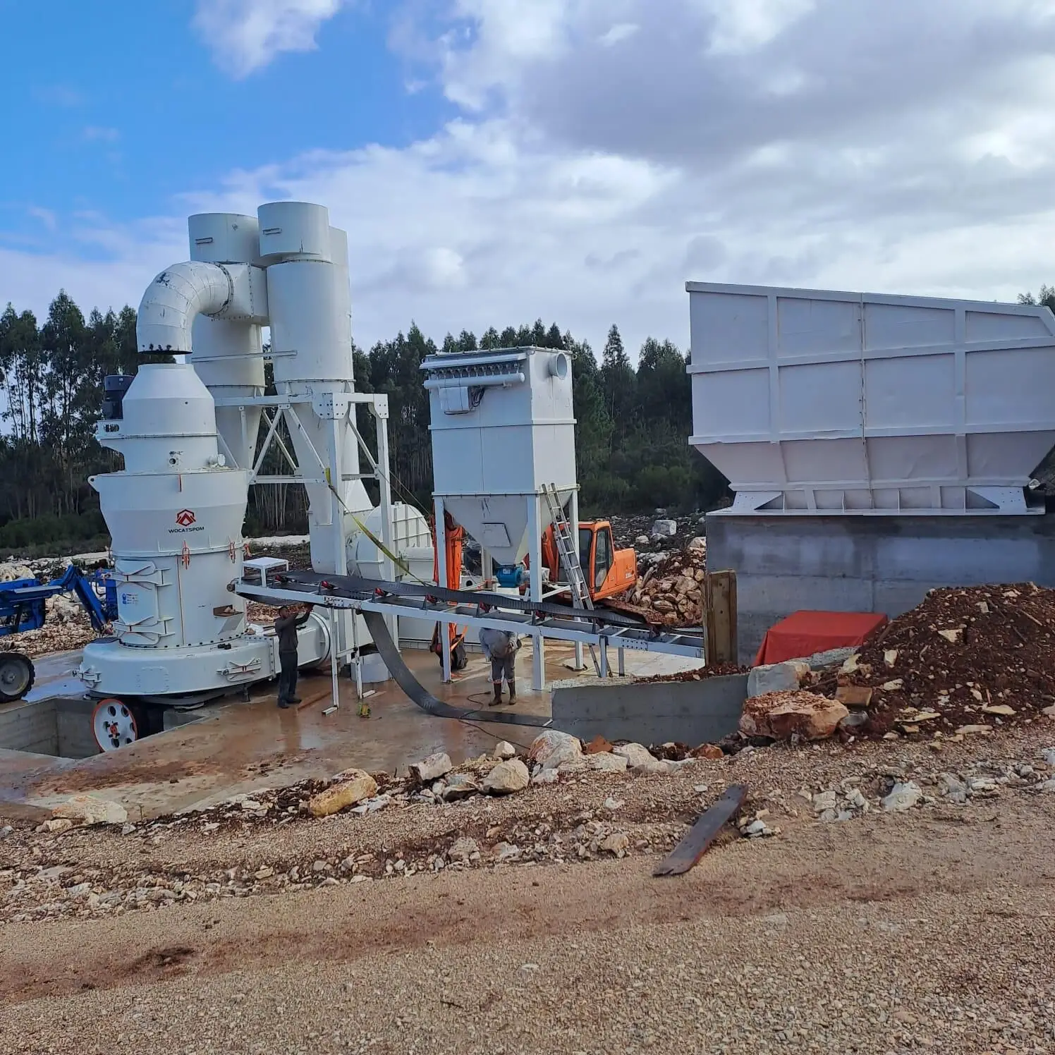 Hot Sale Ultrafine Mill Machine for Gypsum Calcium Carbonate Other Materials High Efficiency Gypsum Powder Grinding Equipment