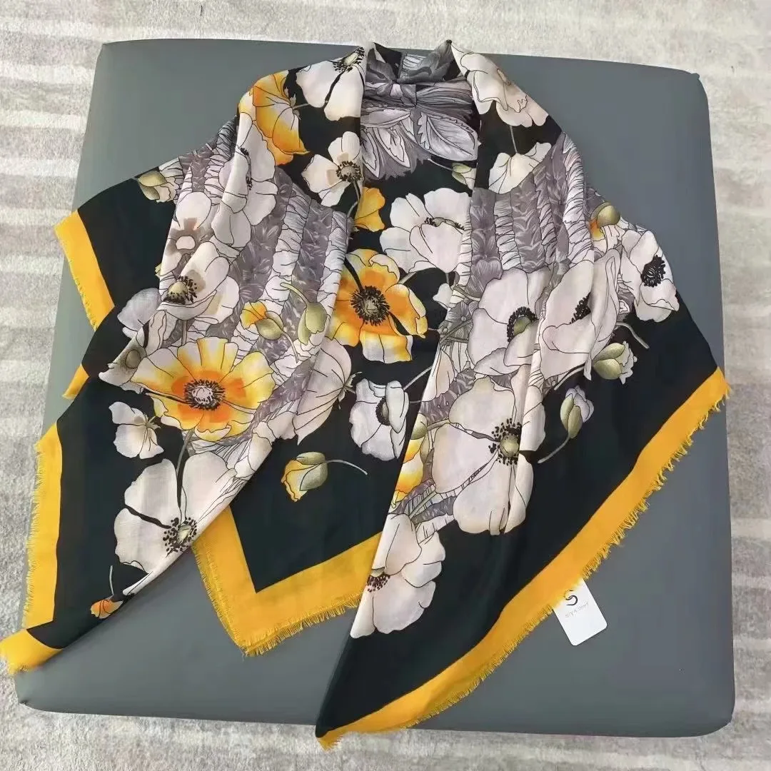 2023 Custom Wholesale New Muslim Design Woman Printing Square Cotton Hijab Scarf for Girls