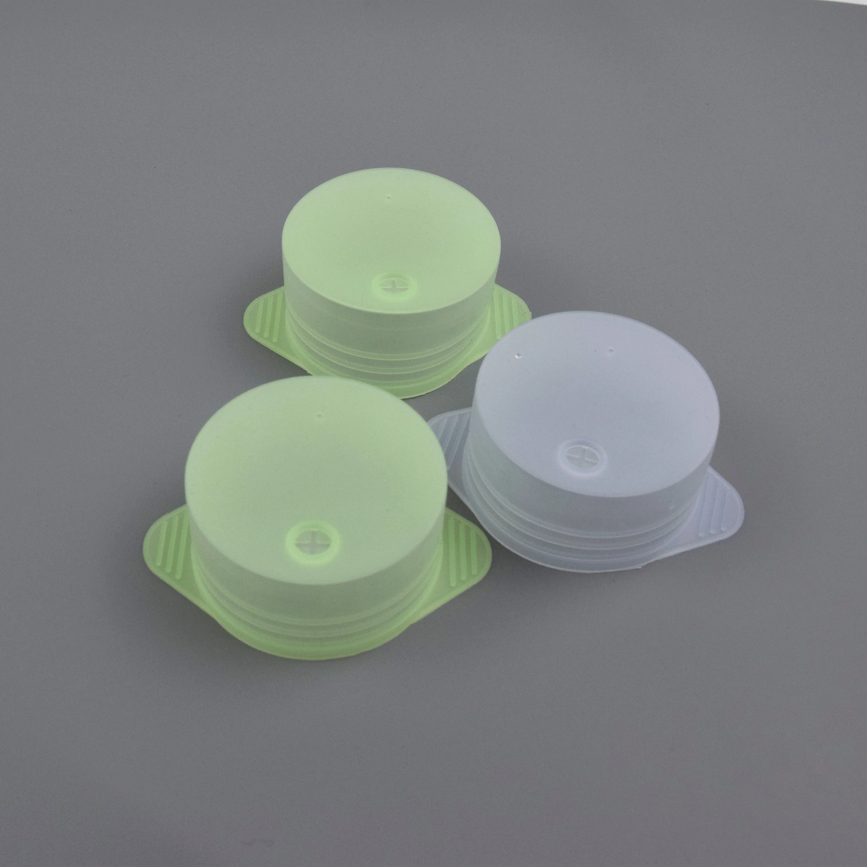 Wholesale Silicone Cup Lid With Straw Hole Amazoon Hot Selling Food Grade  Silicone Reusable Bar Guard Home Seal Cup Cover Customization From  m.