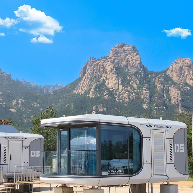 Luxury Modern Outdoor Portable Mobile Glamping Space Capsule Resort Hotel Tiny House