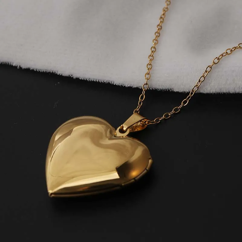 Custom Photo Heart Locket Necklace