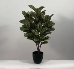 Red-Edge Leaves Plant Artificial Tree Indoor Outdoor Decoration Plastic Artificial Plants With Pots & Greenery