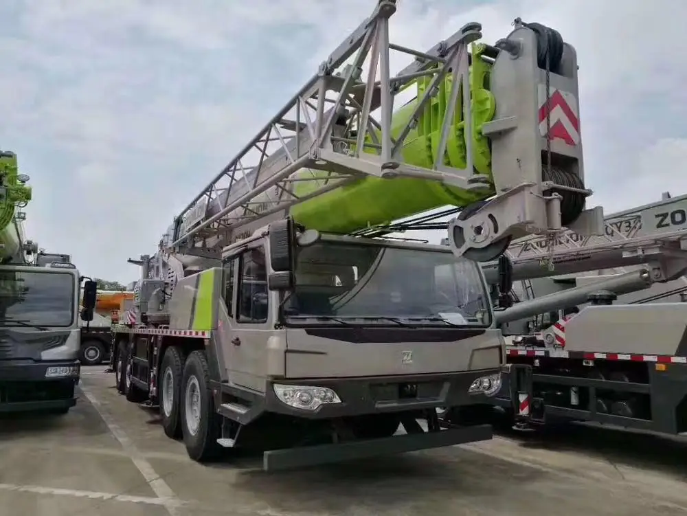 ZOOMLION QAY200 200 ton All Terrain Rough Terrain crane pick up mobile hydraulic truck crane for sale
