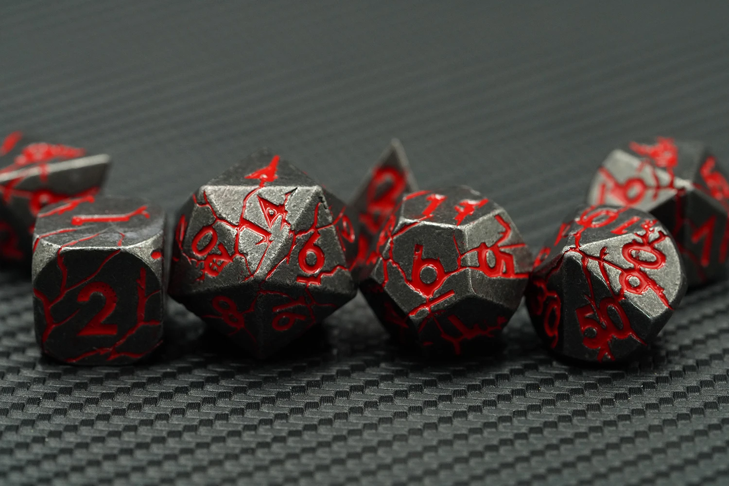 Wholesale Hot Sell Dnd Metal Blood Dice Set Metallic Crack Dice D4 D6 D8 D10 D12 D20 D% for D&d Tabletop Games manufacture