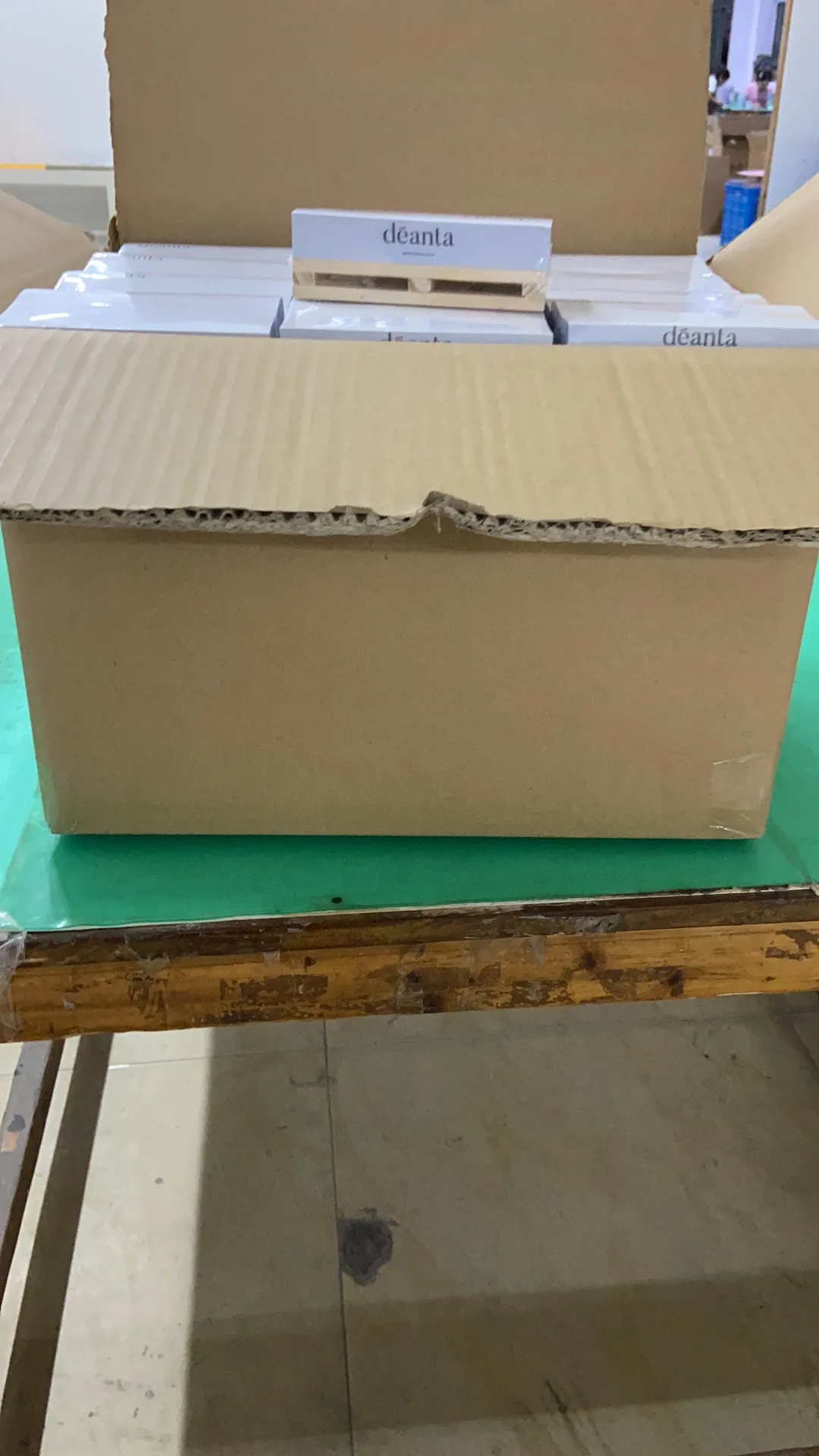 Custom Sticky Note Cube with Wooden Pallet for Promotions