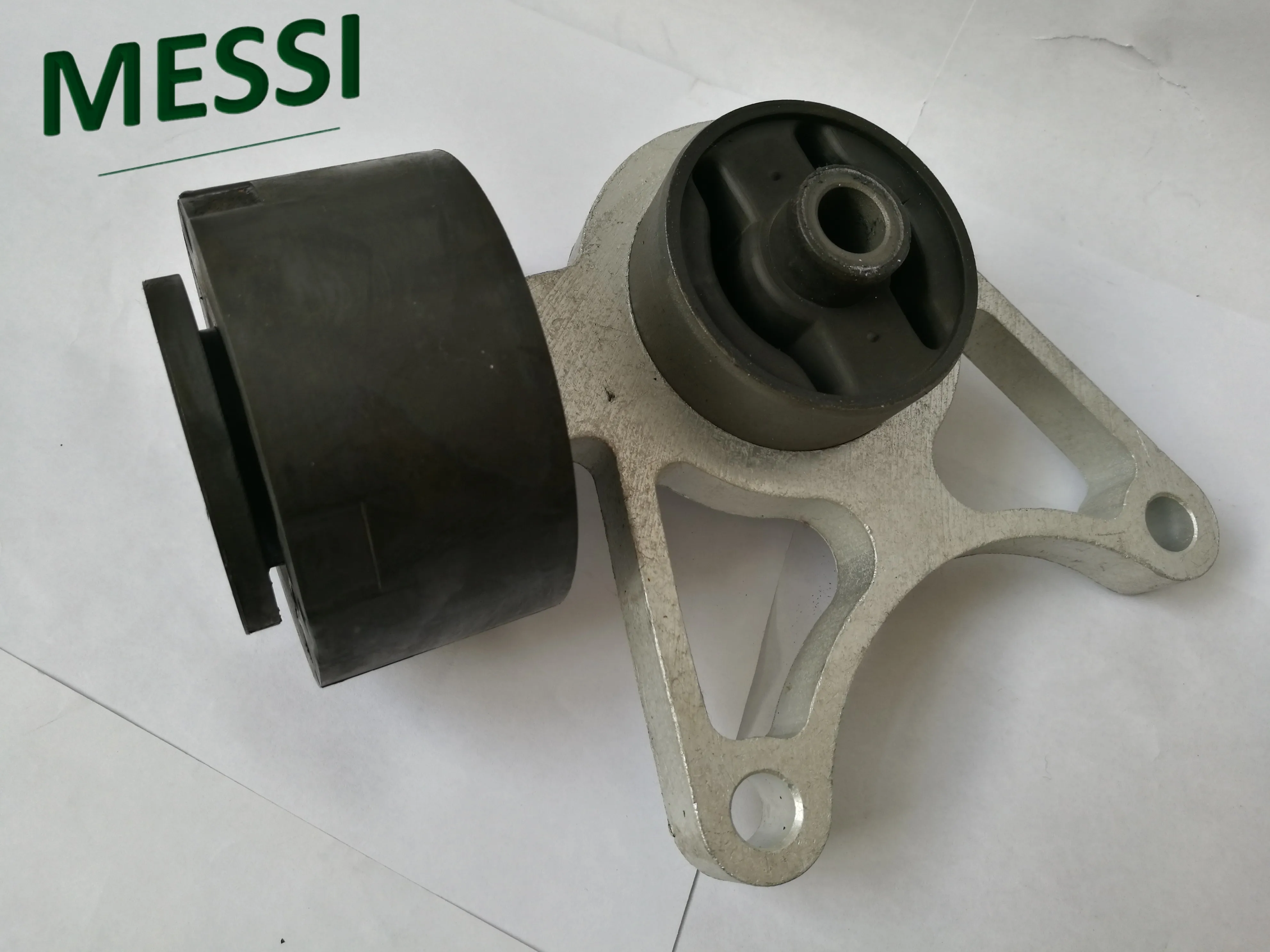 KHC500080 KHC000010 KHC100800 Engine Mount for Freelander 1