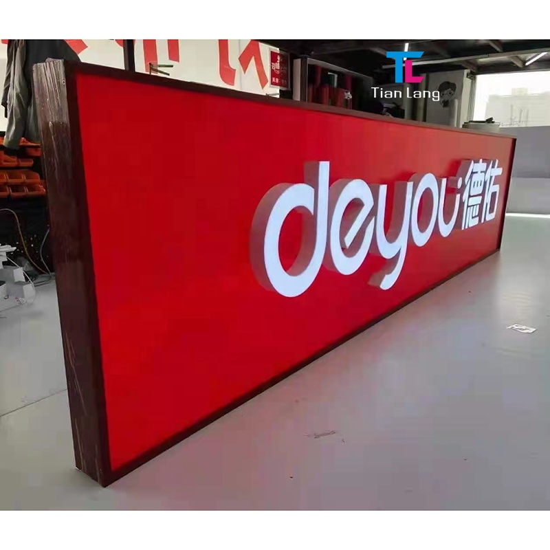LED-Vinyl-Banner-Leuchtkasten mit Aluminiumrahmen für den Außenbereich mit Stofftürschild mit Frontzugang für Werbung