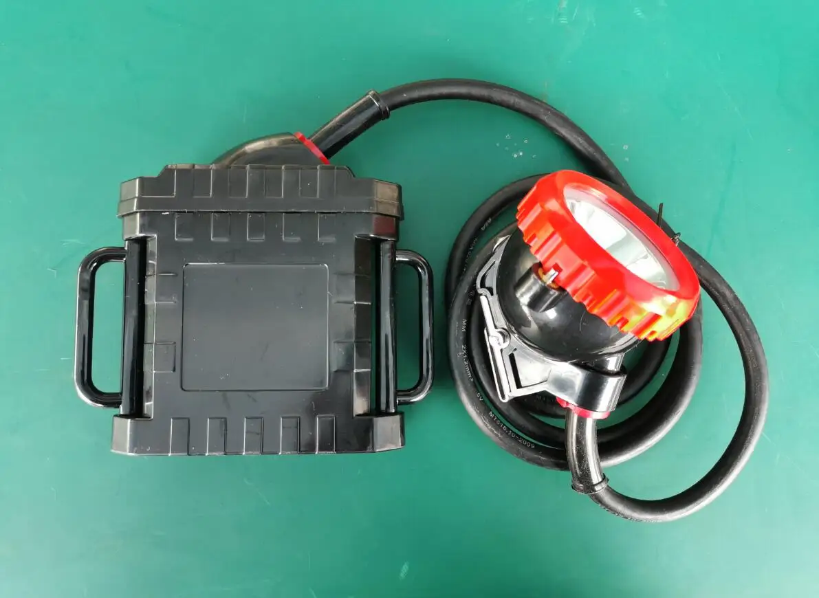 2021 China high brightness 6Ah rechargeable led miners cap lamp