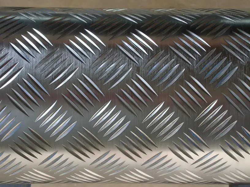 DC53D DX52D DIN Q345 1000mm Galvanized Metal Plates Chequered