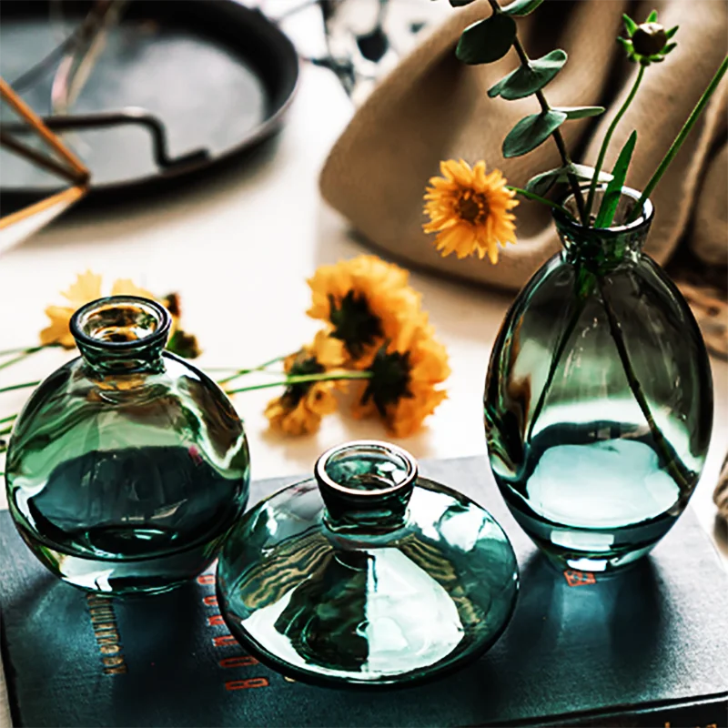Luxurious Modern European Flower Glass Vase Set Colored Clear Wall Vase for Home Wedding Hotels Luxury Ins Artificial Flower Pot