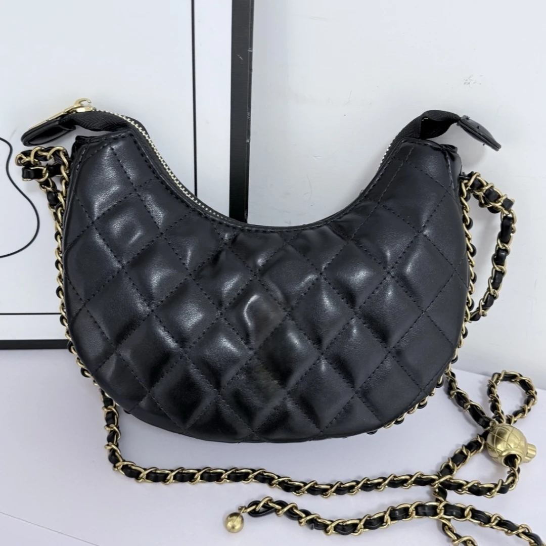 Women’s Handbag Single Strap Polyester Lining Zipper Closure Candy Stylish Leather Shoulder Bag