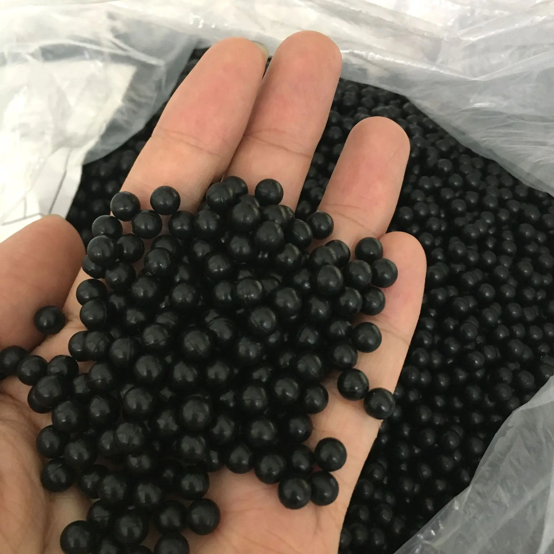 Solid Custom Vibrating Screen Matt Black Colorful Small Hard Hole EPDM NBR Silicone Rubber Balls