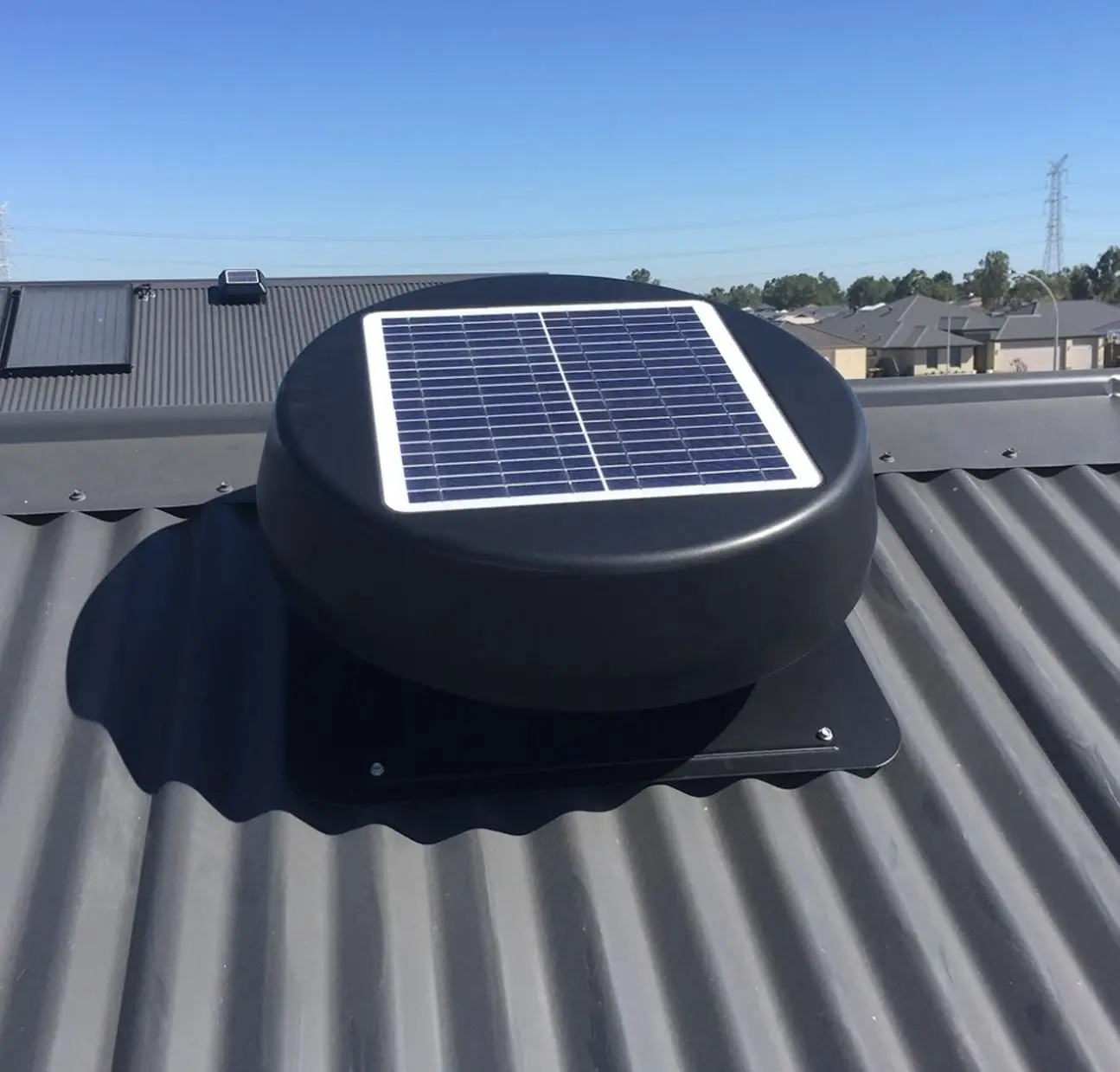 25 Watt Solar Powered Attic Ventilation Fan SIPL SN2013010BK