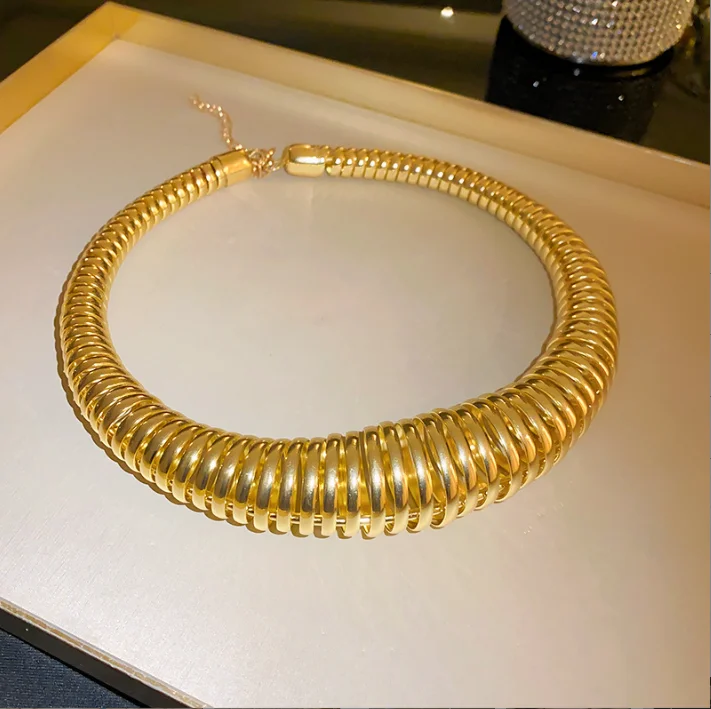 Simple Chunky Heavy Metal Twisted Snake Bone Collar Choker Necklace for Women Spiral Big Chain gold Jewelry punk Bracelet set