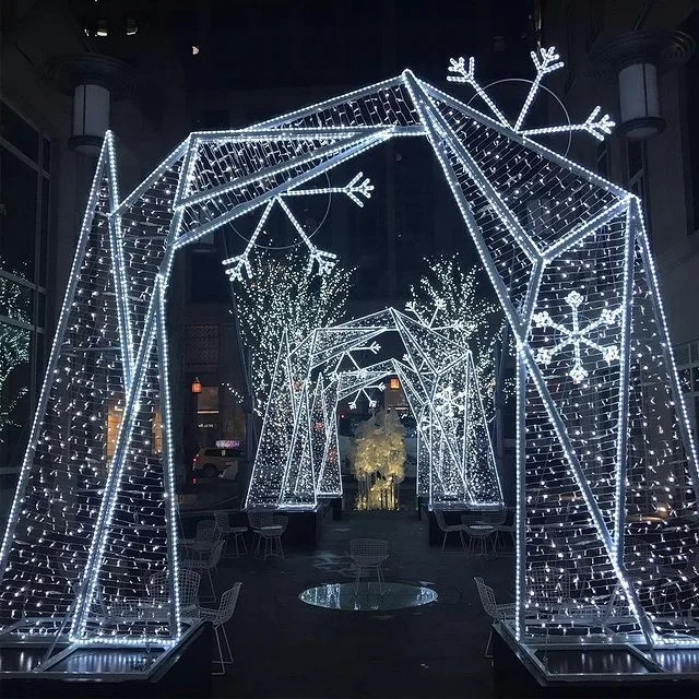 2022 New Design Outdoor Street Display Giant Motif Light Decorations for Christmas