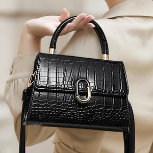 Factory wholesale leather handbags young ladies square bag fashion design women handbags crossbody body