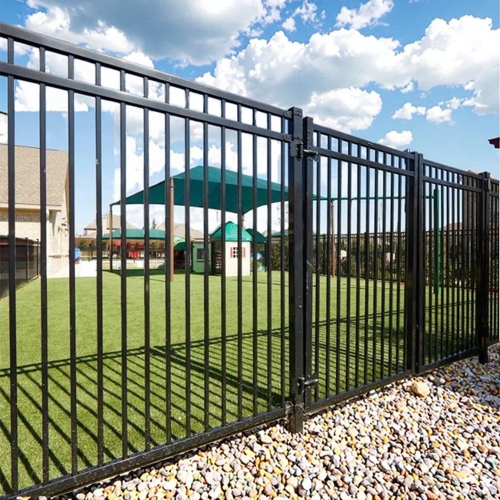 High-Style Eco-Friendly 6-Foot Steel Fence Gate Easy-to-Install Driveway  Chain Link Wood Coated for Farming & Garden Use