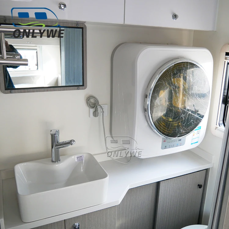 ONLYWE off Road Expedition Vehicle 4x4 Motorhomes