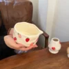 Noeud matcha blanc-fraise + fouet à thé debout