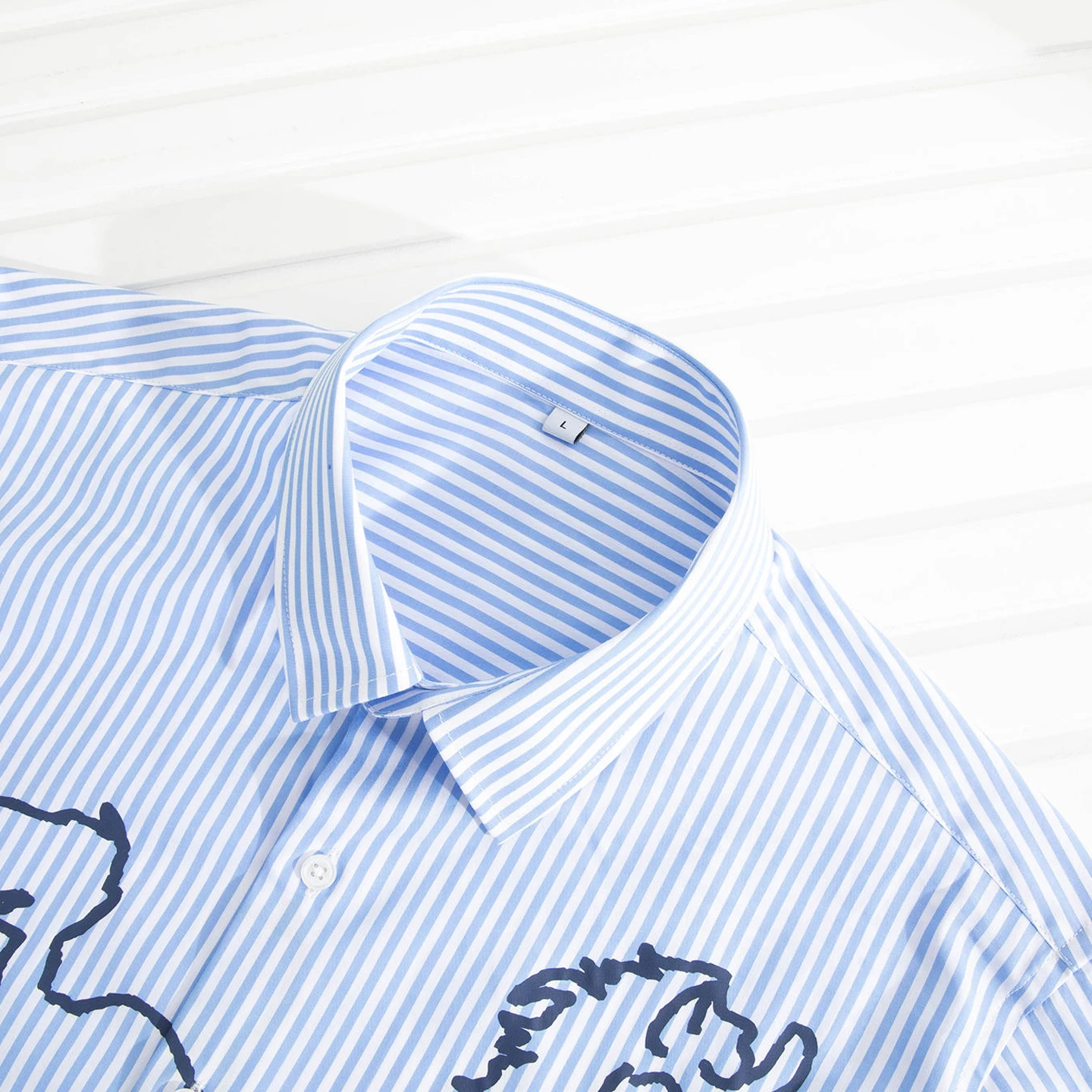 Custom Men's Striped Boxy Fit Summer Shirts 100% Cotton ODM Anti-Shrink Anti-Pilling Breathable Features Screen Printed Logo details