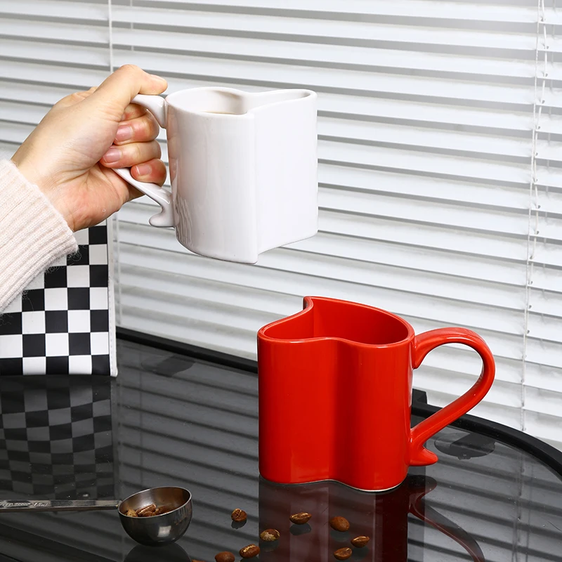 Red Heart Shaped Porcelain Tea Cups & Saucers for Couples on Valentine's Day for Cappuccino & Coffee manufacture