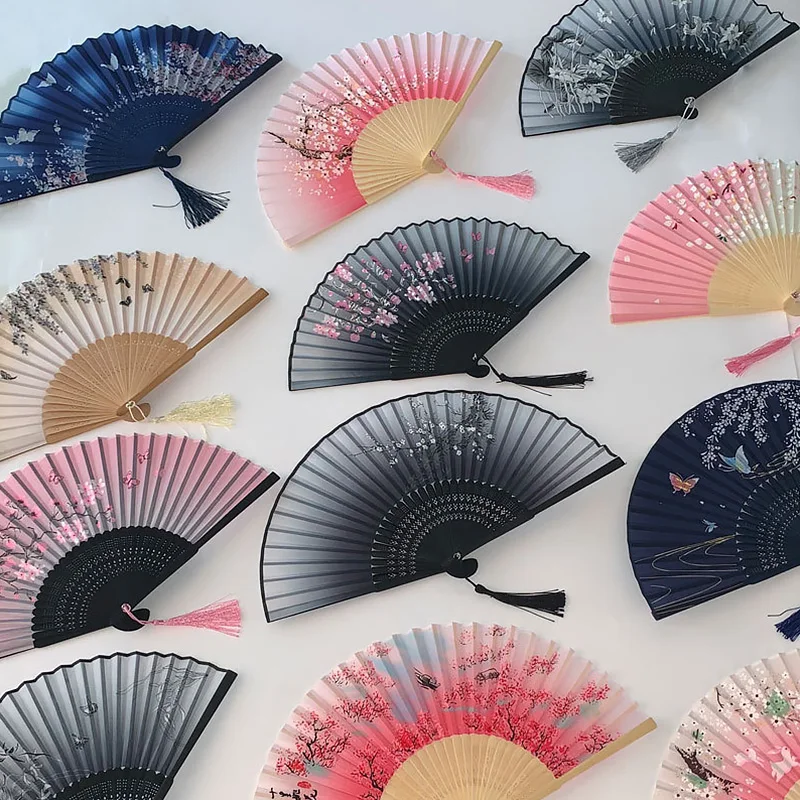 Japanese Chinese Hand Fan – Folding Silk Or Plastic Retro Fan For Wedding, Party, Gift, Or Decoration