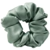 Coletero de seda verde con pasta de frijol 4cm