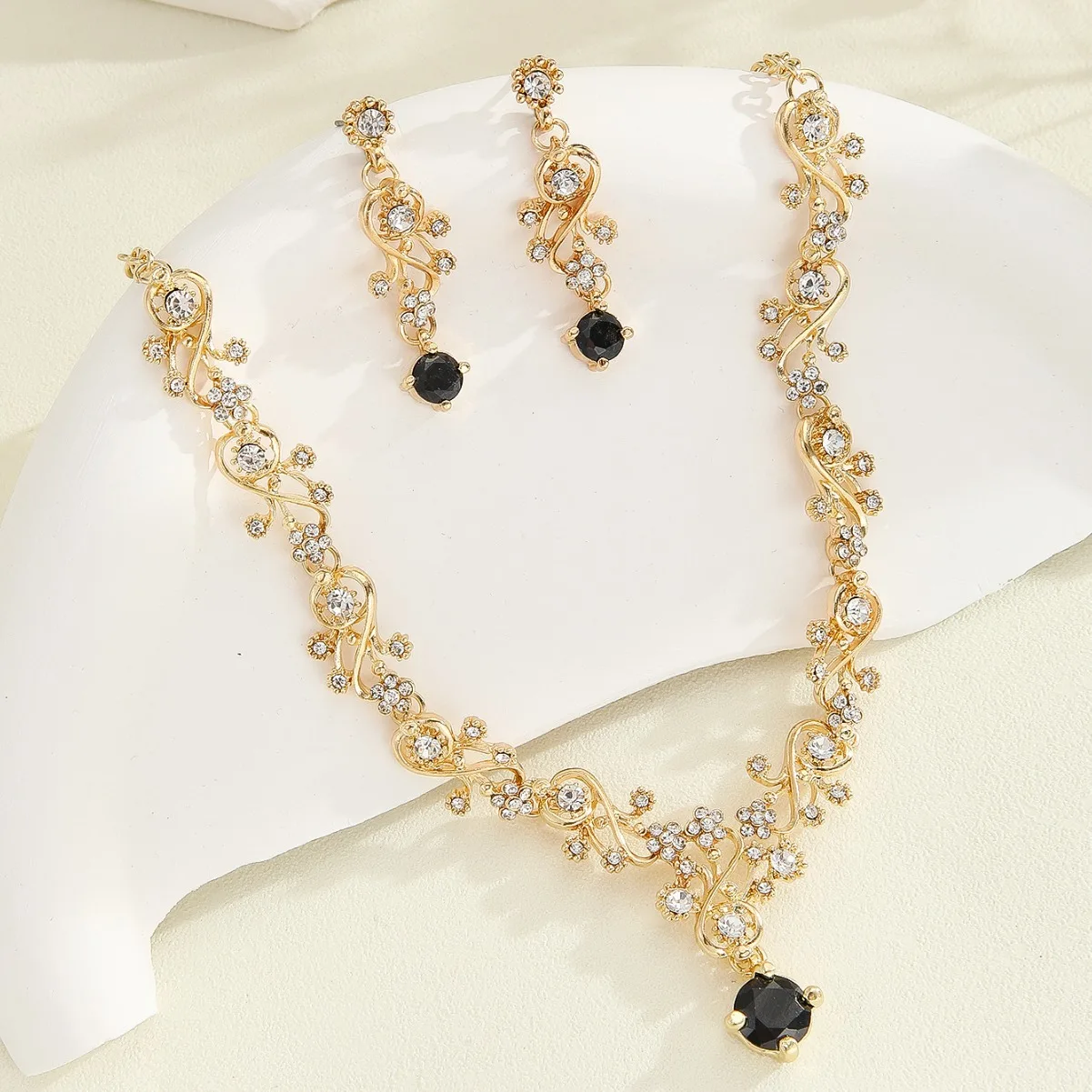 DAIHE Set-3980 Black Pendant 18k Gold-plated Jewelry Two-piece Set Custom Luxury Factory Zircon Women Party Zircon Jewelry