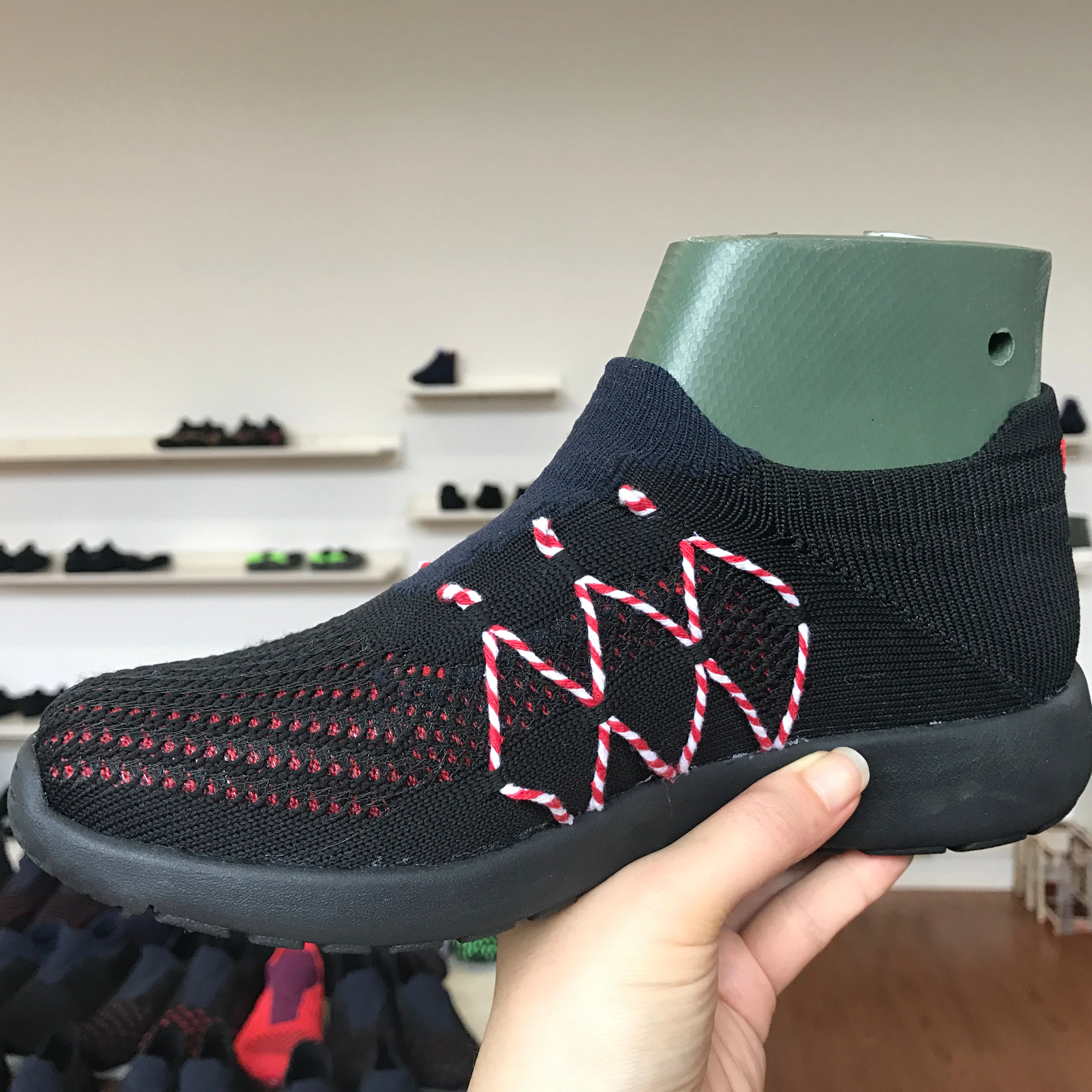 Новый дизайн спортивные туфли-носки для взрослых такие же как