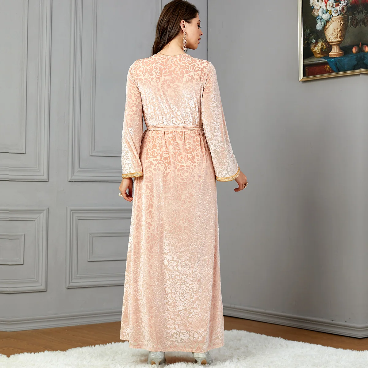 Velvet Autumn Winter Abaya Dress for Women  Islamic Evening Party Kaftan with Sequins, OEM