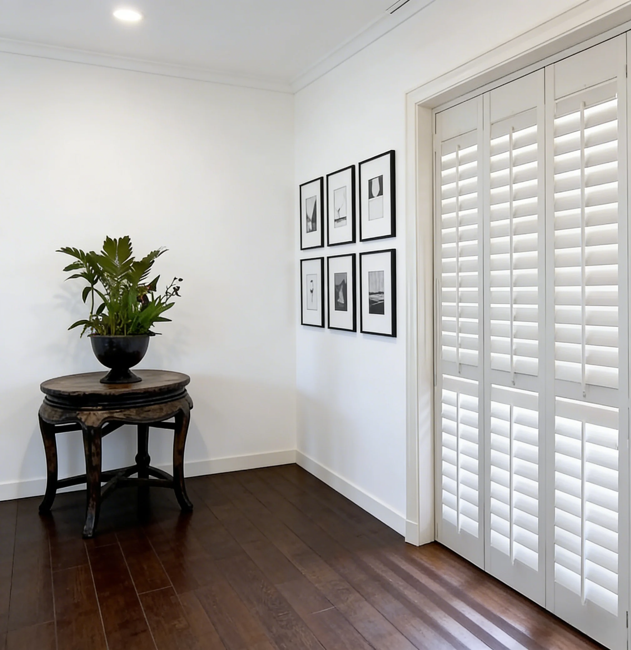 Premium Paulownia Wood Eco-Friendly Durable Plantation Shutters with UV Blocking Custom Interior Window Shutters for Home