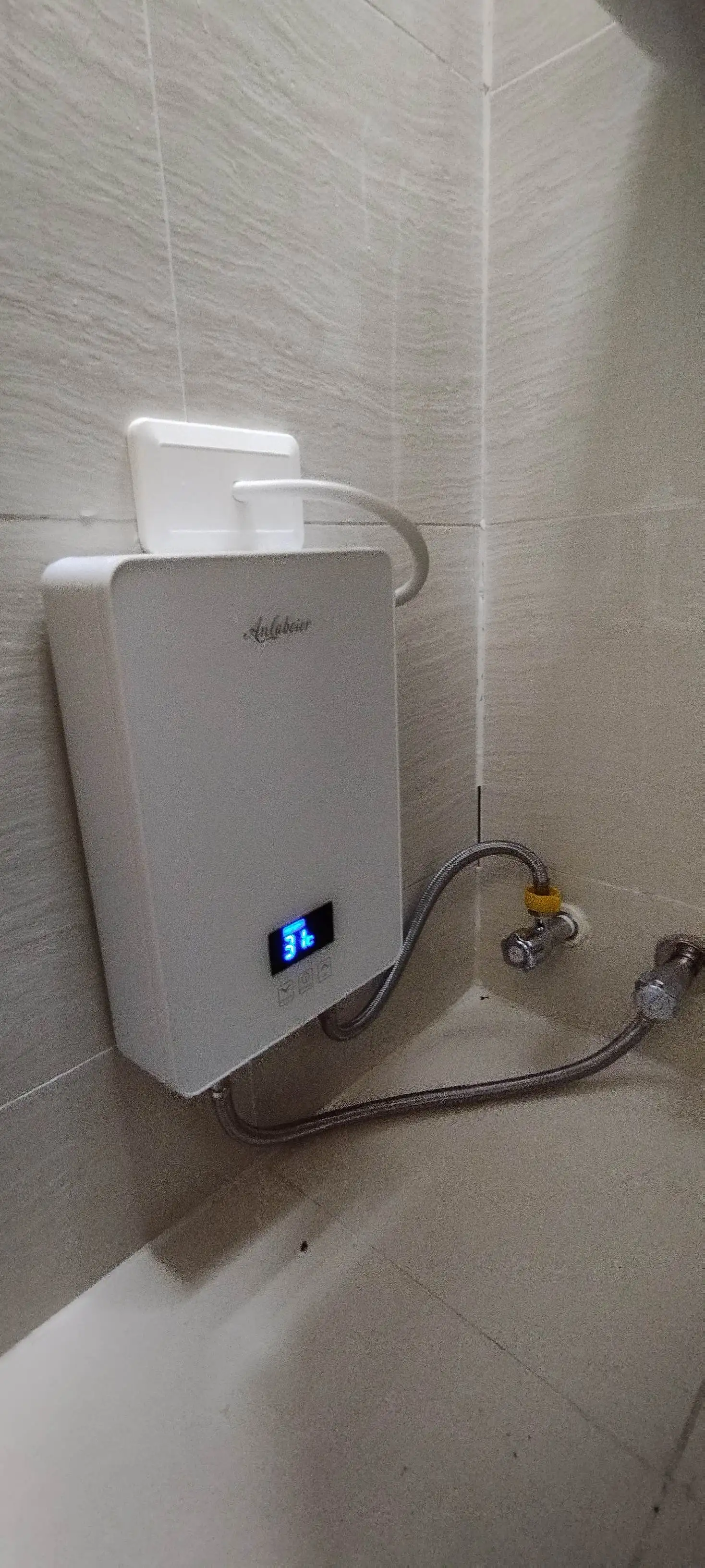 Source 220v 5500W Touch LED water temperature display control bathroom hot  shower instant electric water heaters on m.alibaba.com