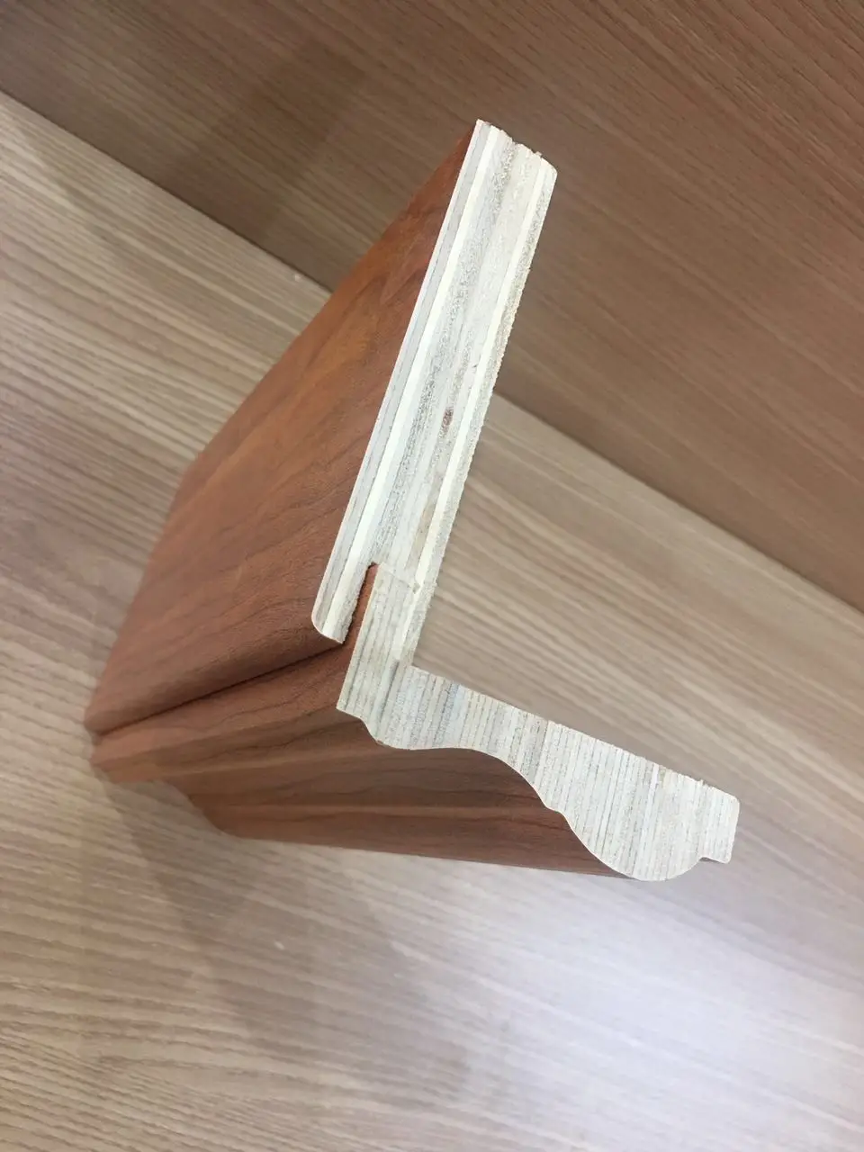 Машина для обработки древесины дверей и ПВХ машина упаковки профилей