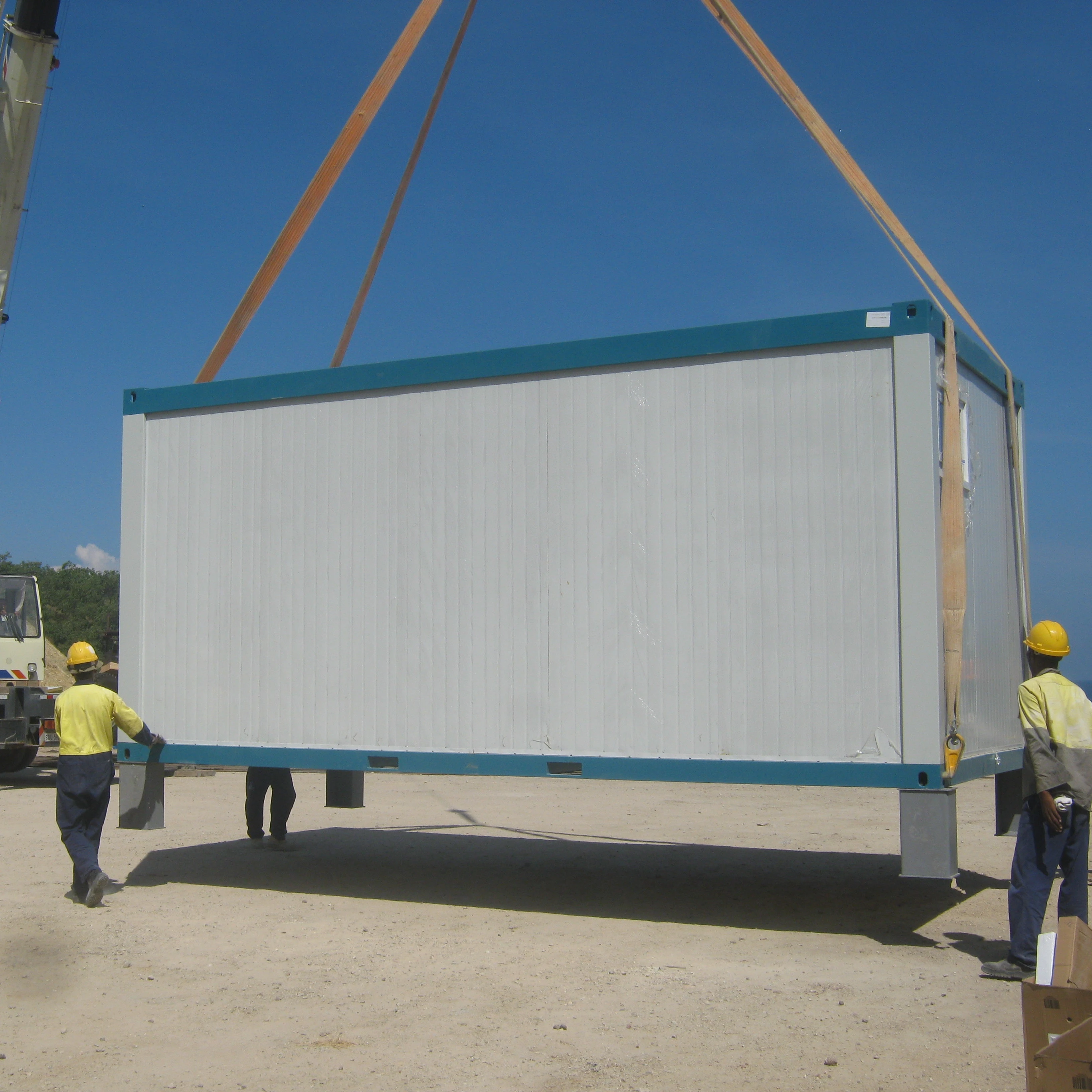 PetroChina Pipeline Campsite Prefabricated Houses in Papua New Guinea 20ft 40ft Flat Pack Steel Structures for Office Hotel Use