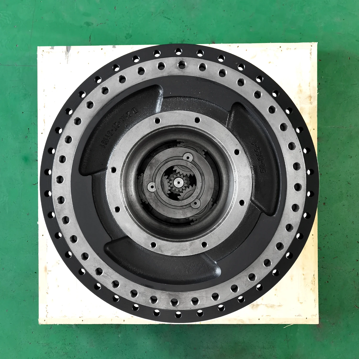 穴の細道 Excavator Slewing Circle Zx225 Part Number 9196732 Slewing