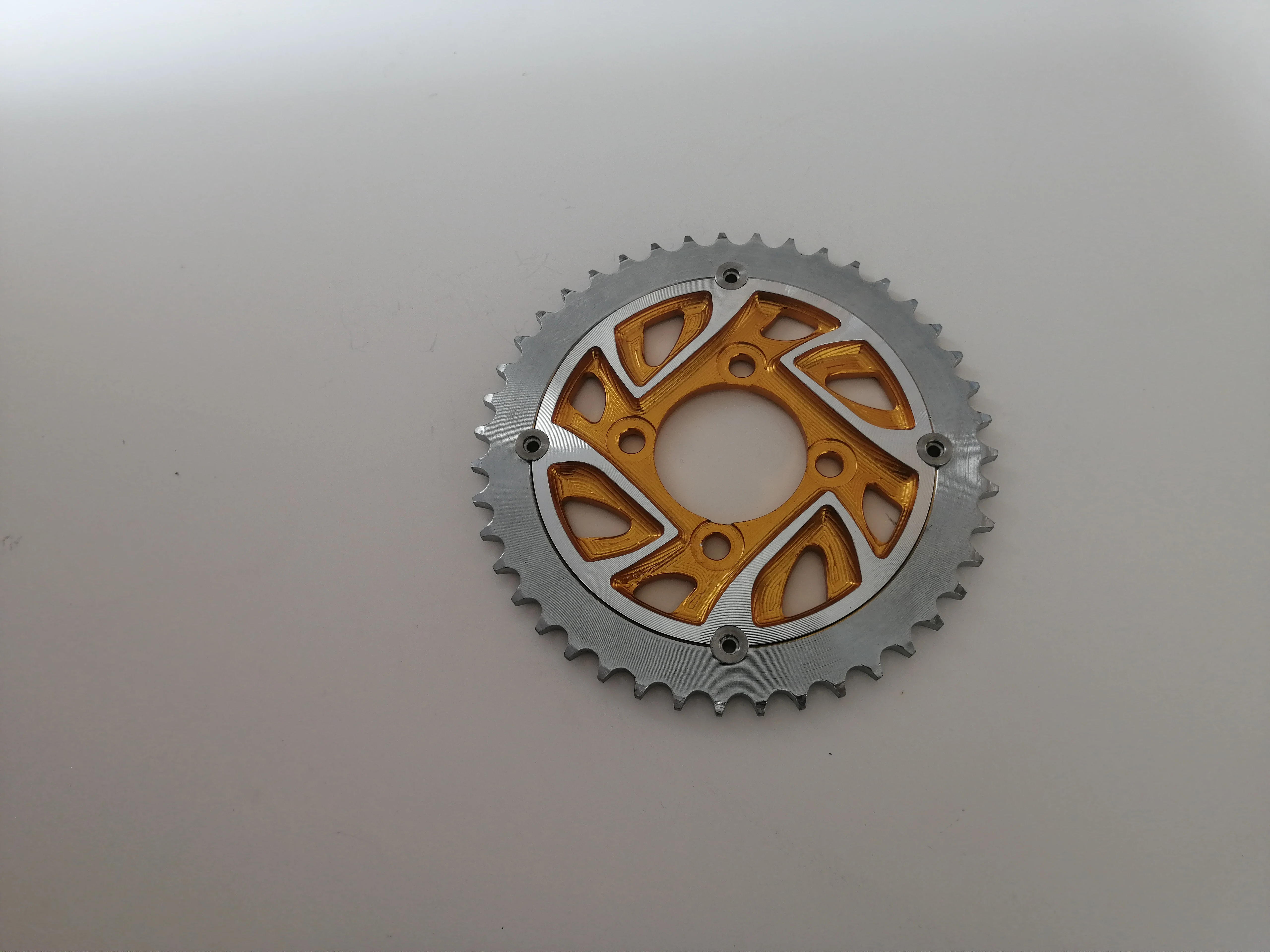 
 Мотоцикл из алюминиевого сплава RAIDER 150 cnc gear для Юго-Восточной Азии  