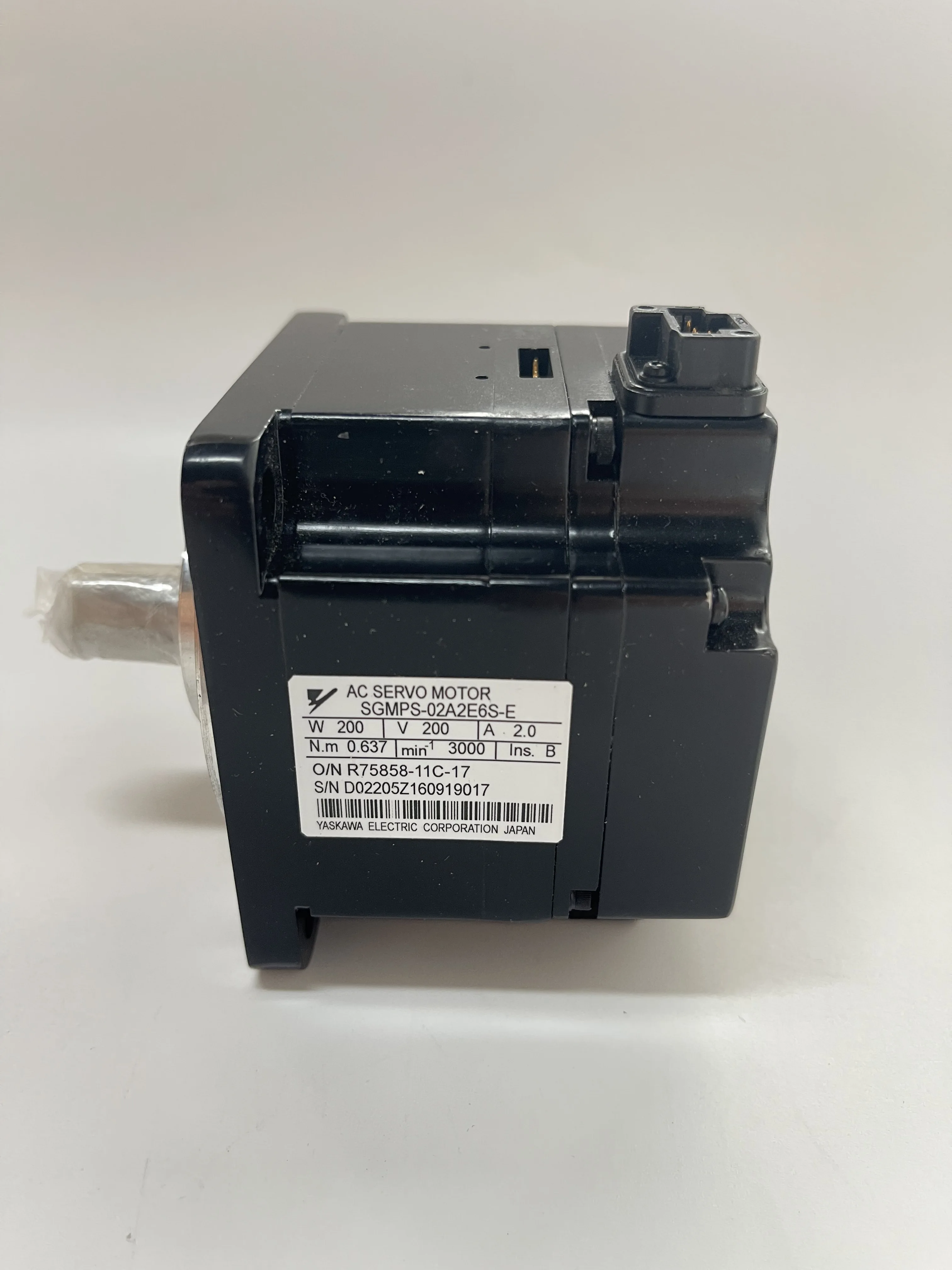 YASKAWA AC Servo Motor SGMPS-02A2E6S-E YASKAWA AC Servo Motor SGMPS-02A2E6S-E