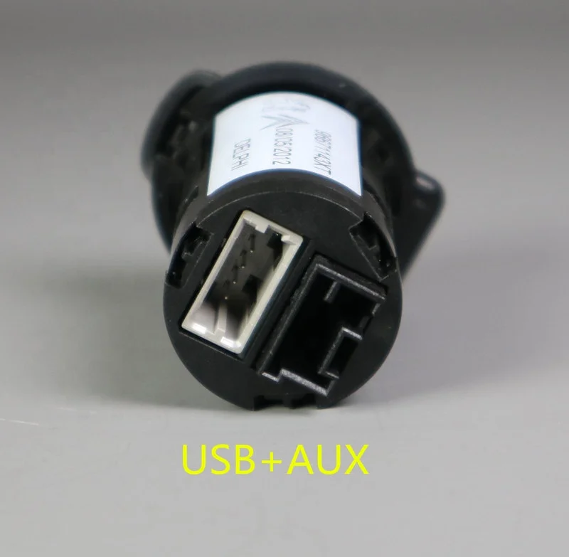 インターフェースアダプター 96647952XT 96671143XT USB AUXインターフェースアダプター USBプラグ