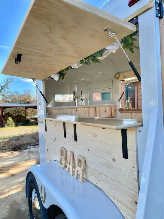 Vintage Horse Trailer Mobile Bar Ice Cream Cart Candy Coffee Trailer ...