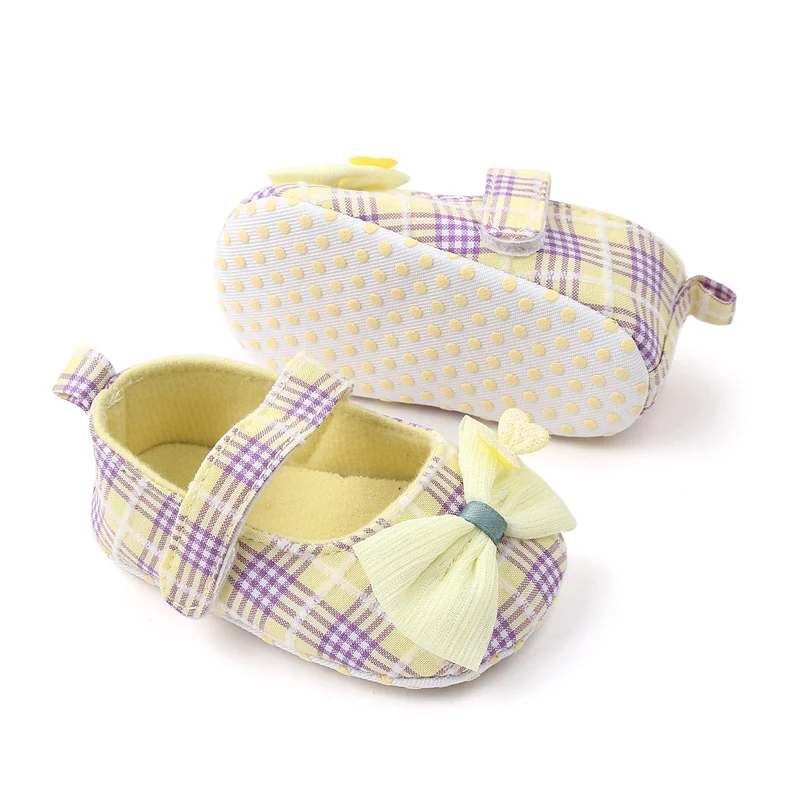Beautiful Plaid Design Fancy Baby Girls Shoes Soft Cotton Newborn Infant Shoes for Girls factory