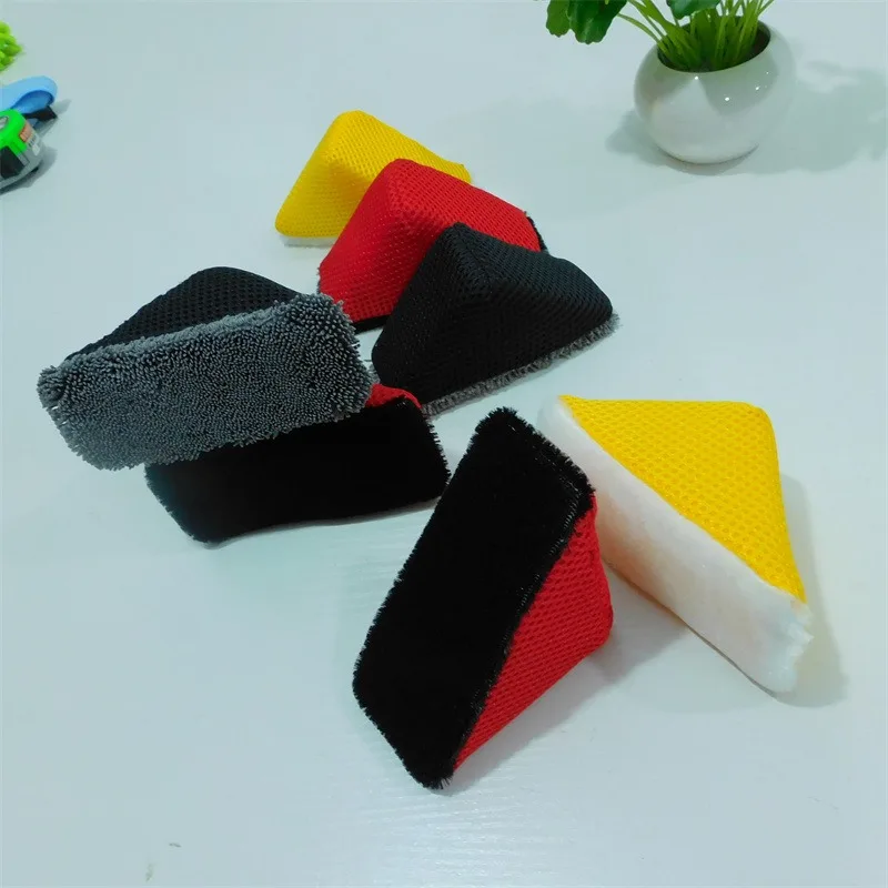 Губка из микрофибры для чистки салона автомобиля